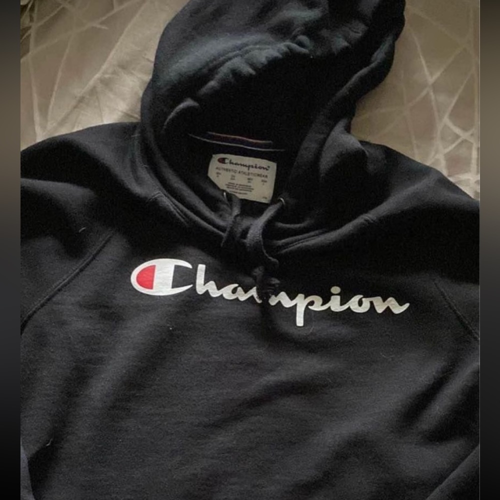 Women’s sweaters size small